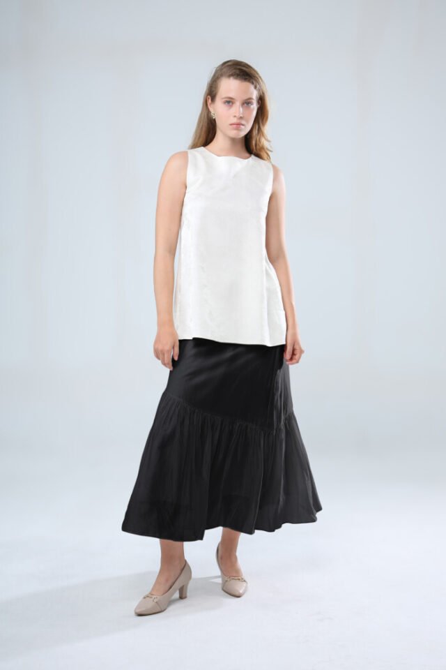 Elegant Maxi Skirt - Image 2