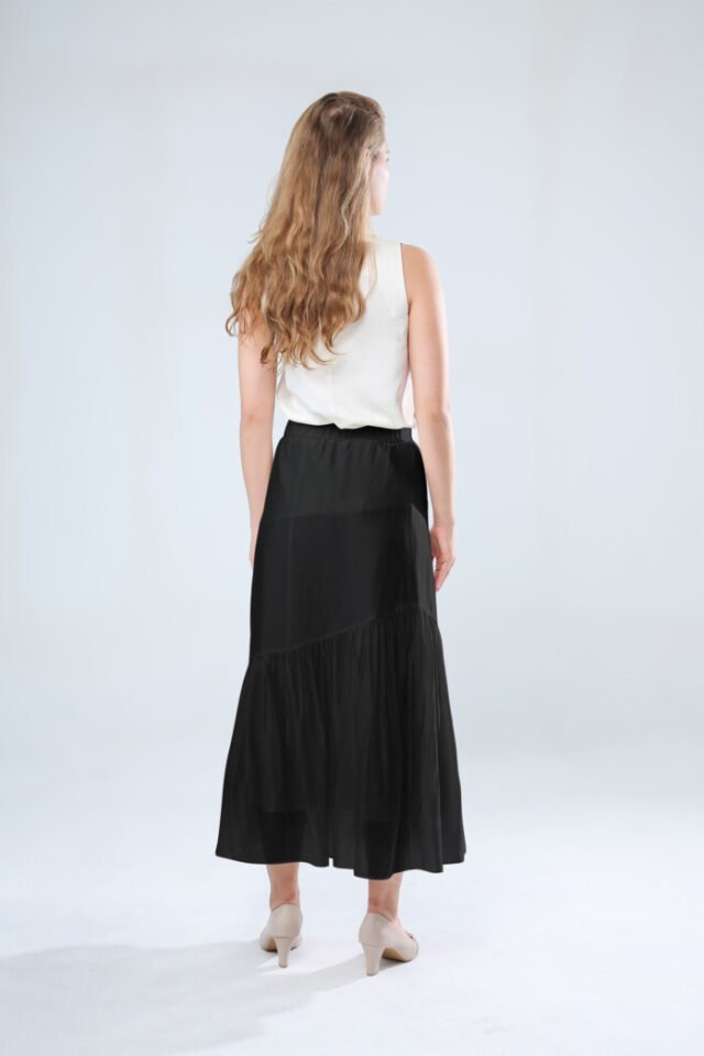 Elegant Maxi Skirt - Image 3