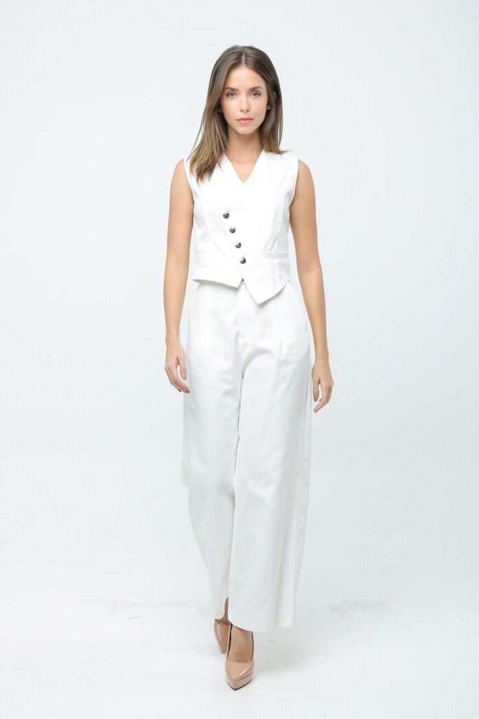 Elegant Edge Sleeveless Blouse - Image 8