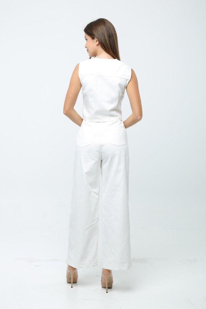 Elegant Edge Sleeveless Blouse - Image 10